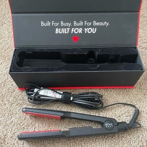 FHI Heat ceramic hair straightener